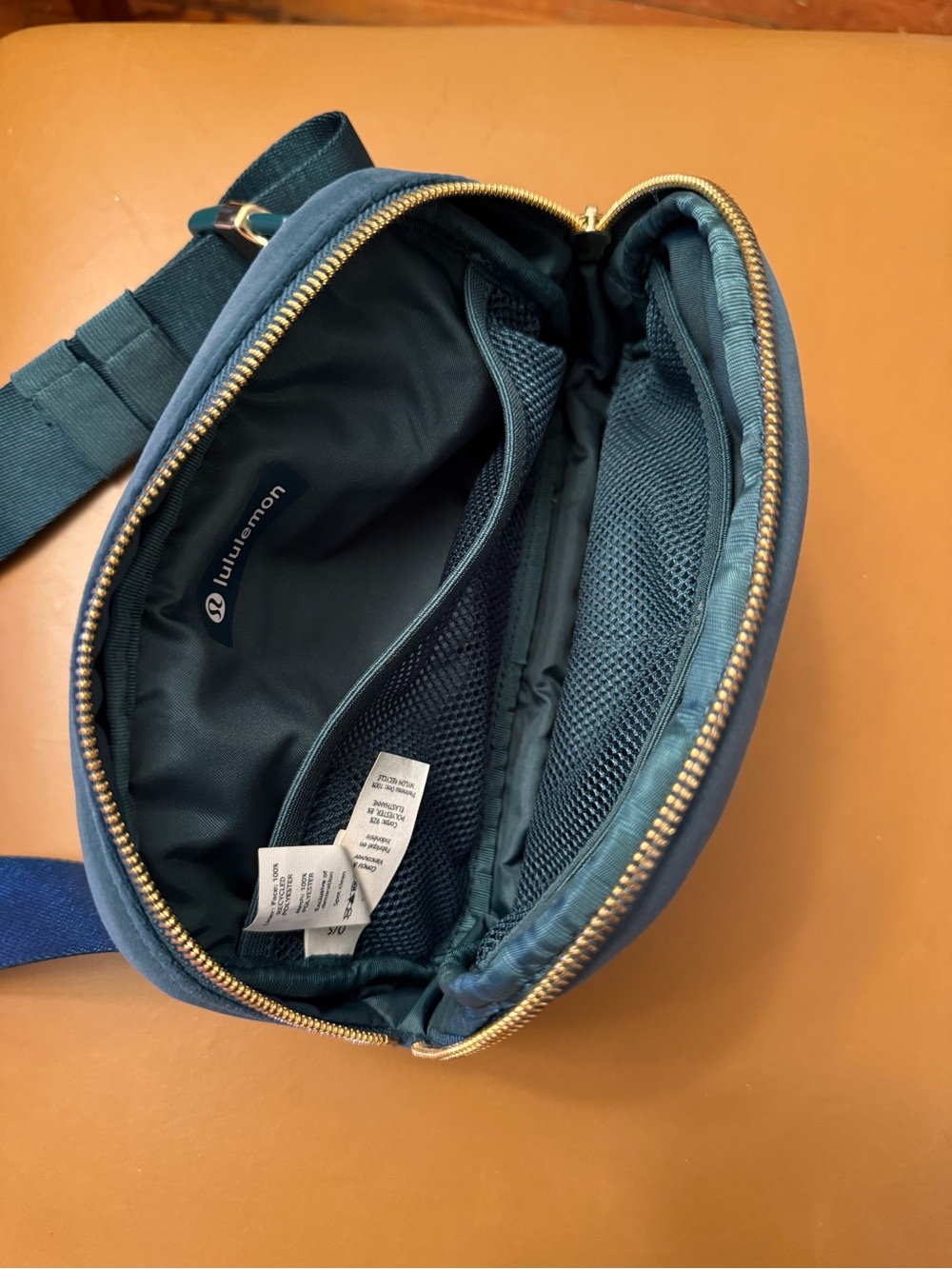 Lululemon Everywhere Belt Bag 1L - Picture 4 of 4